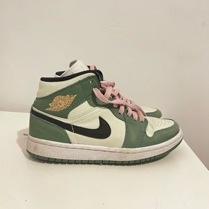 JORDAN 1 MID DUTCH GREEN